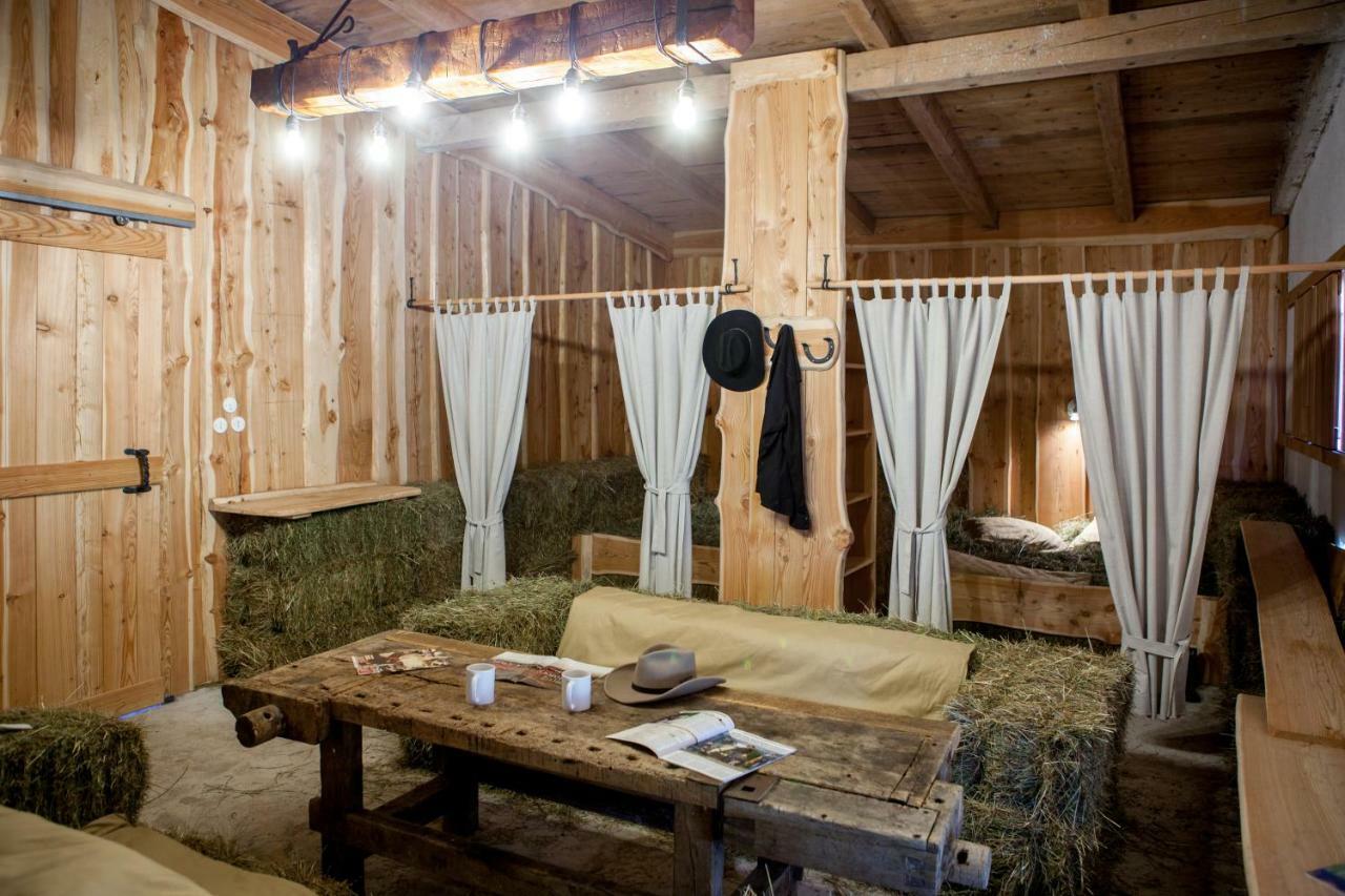 Вилла Farm Volk Suhorje Экстерьер фото